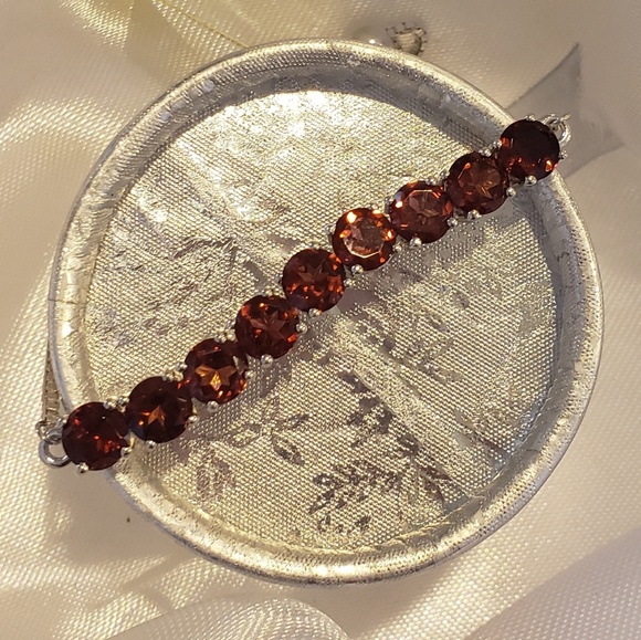 Jewelry - Mozambique Garnet Bolo bracelet